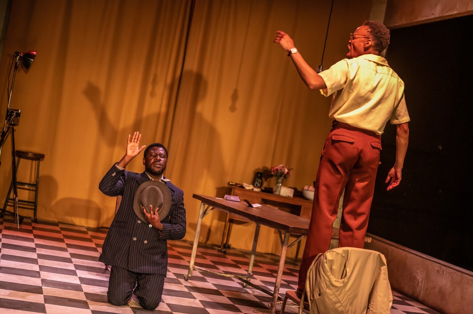 Sizwe Banzi is Dead . . . yet SO alive on the Soulpepper stage ...